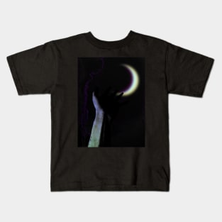 Digital collage and special processing. Hand pointing to the moon. Very beautiful. Violet and white. Kids T-Shirt